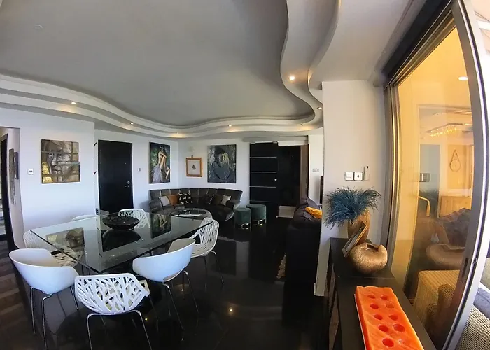 The View Penthouse Daire *